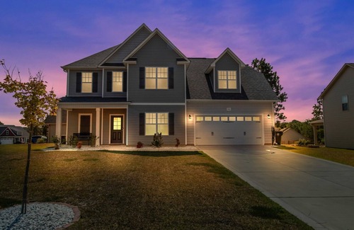 Aberdeen House | New! Spacious 4 BD Golf Getaway with Game Room!