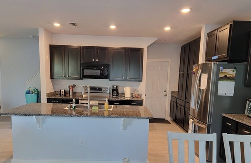 Palmetto House | NEW! Spacious and Bright Single family home in neighborhood with community pool