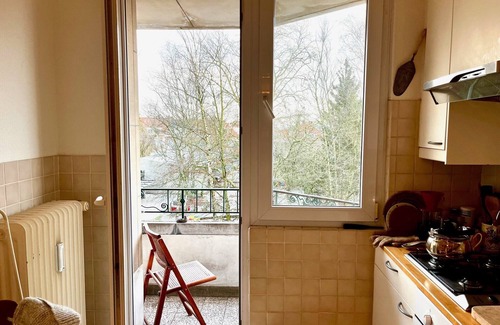 Watermael-Boitsfort Apartment | NEW! Spacious, bright 2-bedrm, Ixelles Solbosch, great amenities. 2-wk+ stays