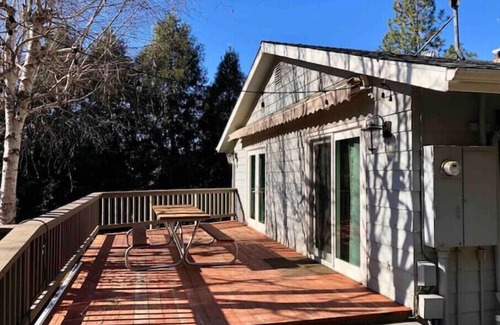 Midpines House | NEW - Spacious Midpines Home near Yosemite