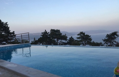 Ripenda Kosi House | New ! Spacious year-round luxurious villa with stunning sea views!