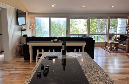 Seal Cove House | New special rates! Close to Acadia's hikes and great deck with fire pit to RELAX