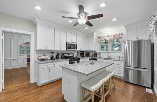 Mehlville House | NEW! St. Louis Retreat with Game Room & Yard