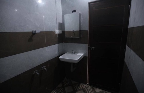 Kothamangalam Hotel | New Star Homes - Room 3