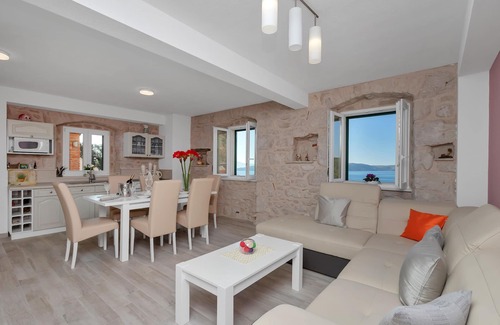 Blato House | NEW! Stone house in quiet location, heated pool + sea views, ideal for familys