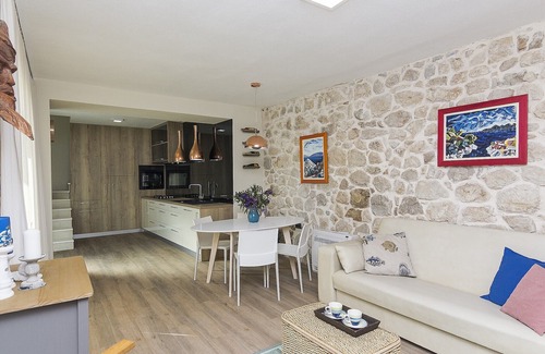 Tucepi House | NEW! Stone house with pool, beautiful sea-view terrace with two bedrooms