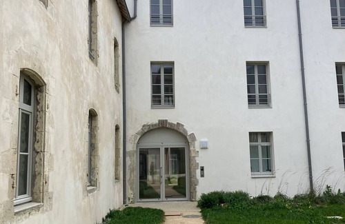 Le Palais Apartment | New studio with loft in Le Palais center, near beaches