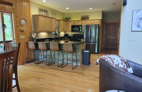 Sautee Nacoochee Cabin | New! Stunning Cabin just Minutes to Helen