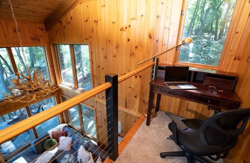 Traphill Cabin | New! Stunning Mtn Views/Hike/Wine/Golf/Fireside 3BD/2BA