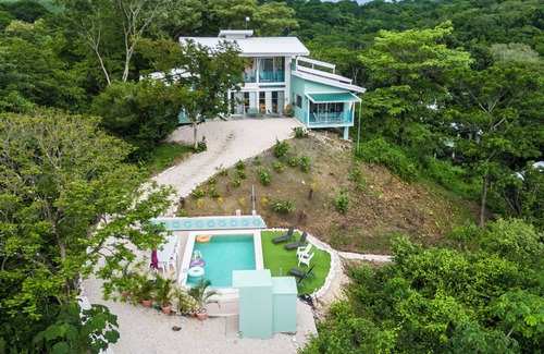 Samara Villa | NEW! Stylish, Boutique Tropical Retreat with Saltwater Pool Samara Beach 5 mins