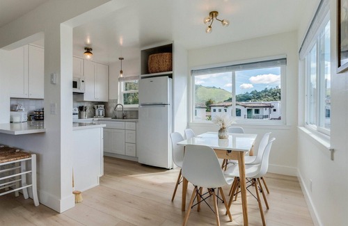 Avila Beach Condo | NEW! Sun-Drenched Coastal Retreat: Luxe 2-Bed Condo Walkable to Avila Beach!