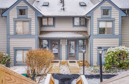 Seven Springs Condo | NEW! Swiss Mountain | 1 Bedroom - S3705