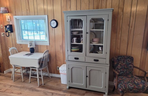 Higgins Lake Cabin | New! The Higgins Lake Hideaway - Super Cute and Great Location Only 3 Blocks from Higgins Lake!