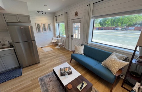 Front Royal Apartment | New - The Skyline Flat