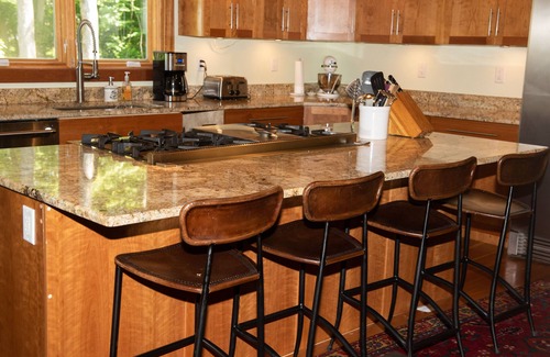 Middle Grove House | New timber frame home with open floor plan on 2.5 acres just 6 mi. from Saratoga