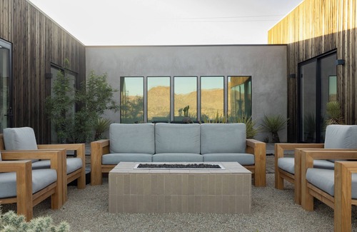 Joshua Tree House | NEW Timber House—Joshua Tree Views, Pool & Privacy