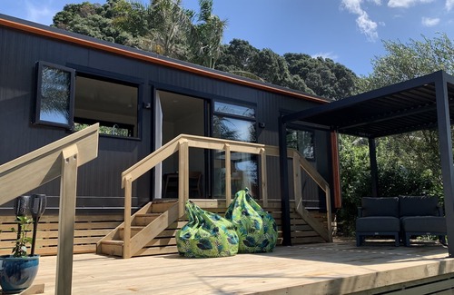Ohope Cabin | New - Tiny Home