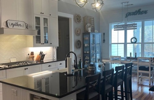 Thomson Other | New to market - modern farm house Masters rental