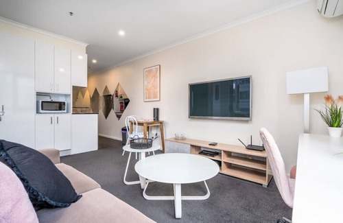 Gungahlin Apartment | New to VRBO: 2BR Apt in the heart of the Gungahlin Town Centre!