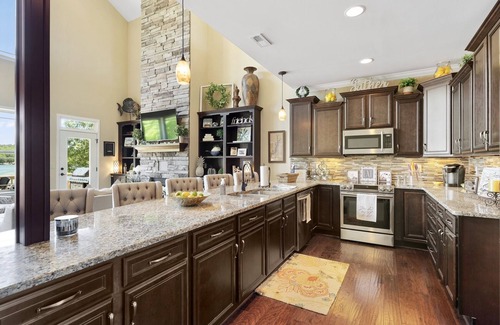 Seneca House | New to VRBO! Big water views, private dock, pool table, 15 min Clemson!