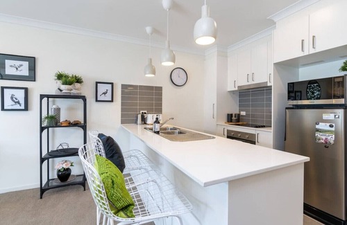 Franklin Apartment | New to VRBO: Cosy 2BR Close to Light Rail