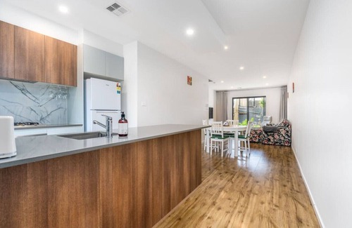 Lawson Apartment | New to VRBO: Light Filled 2BR/2BA Townhouse
