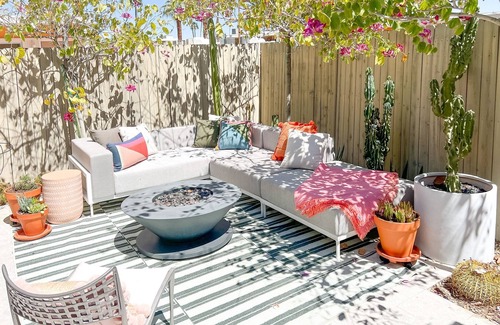 Twin Palms Condo | New to VRBO! MidCentury Modern Bungalow @ Ocotillo Lodge