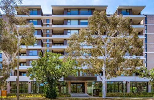 Lyneham Apartment | New to VRBO: Modern City Living - Apt in Vibrant Dickson