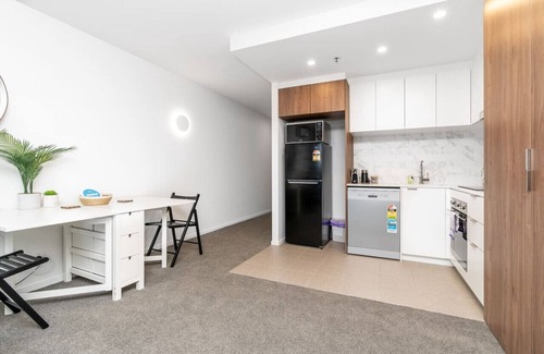 Phillip Apartment | New to VRBO: Modern Light-Filled Apt in the Heart of Phillip