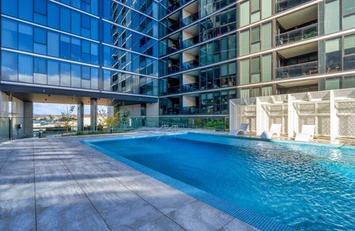 Phillip Apartment | New to VRBO: Modern Light-Filled Apt in the Heart of Phillip