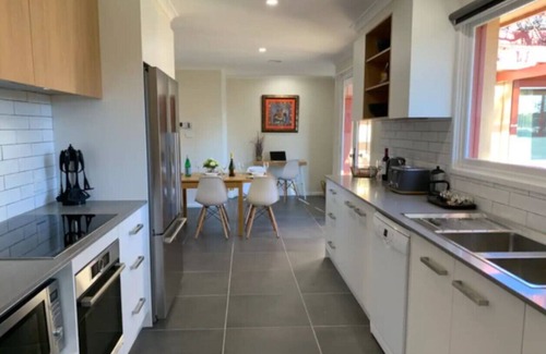 Scullin House | New to VRBO: Warm and Spacious 5BR Home w/WIFI&Multiple Parking