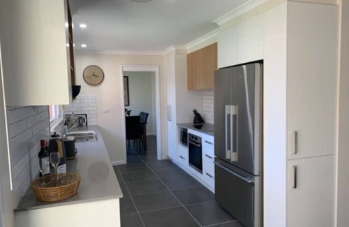 Scullin House | New to VRBO: Warm and Spacious 5BR Home w/WIFI&Multiple Parking