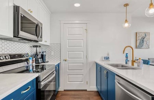 Southeast Calgary House | New Townhouse mins to South Health Campus & YMCA