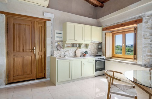 Zouridi Villa | New Traditional Villa with Private Pool & 3 Apartments near Rethymno Town