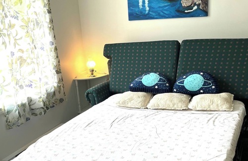 Sooke House | New two bedroom suite in the heart of Sooke with free parkings
