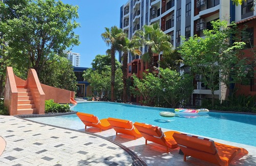 Khao Takiab Condo | NEW vibrant and festive 1-bedroom condo in the heart of Hua-Hin