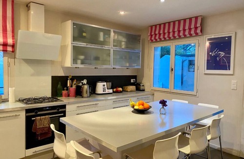8th Arrondissement Villa | New -,villa Avec Jardin et Piscine - Plage de la Pointe Rouge - mer et Calanque