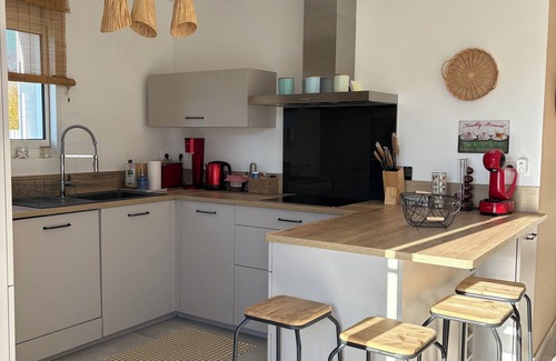 Saint-Palais-sur-Mer House | New villa with heated pool, sleeps 10, quiet area in St Palais