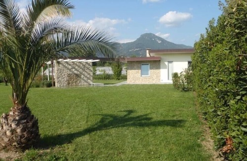 Camaiore House | New villa with pool and large garden near the beach.