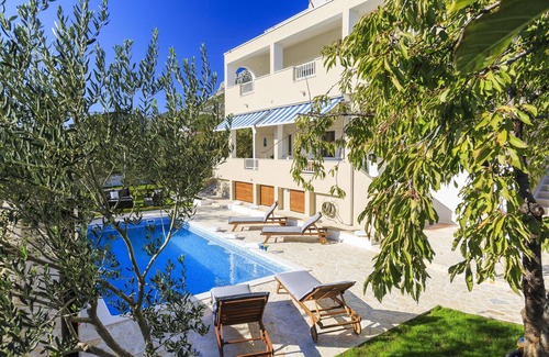 Kastel Sucurac Villa | New villa with pool! Villa Mediterraneo