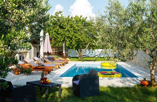Kastel Sucurac Villa | New villa with pool! Villa Mediterraneo