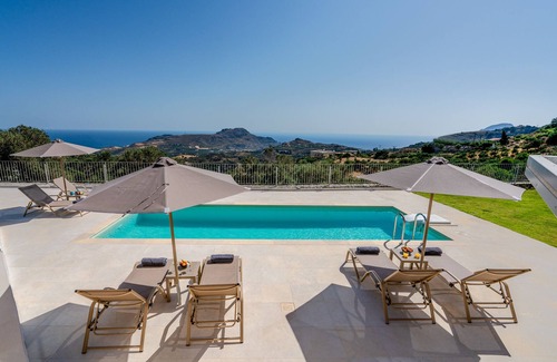 Mariou Villa | New Villa with spectacular 180° Sea View,Private Pool & BBQ,5 min from the Beach