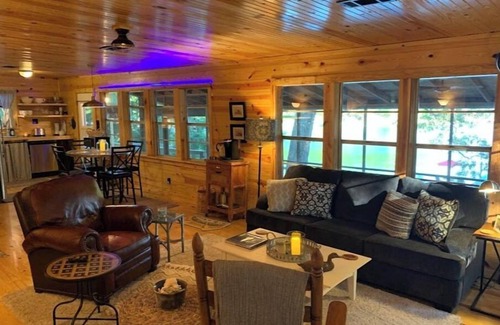Pleasure Point Cottage | New! Water front lake cabin: totally updated with a private mountain lodge vibe!