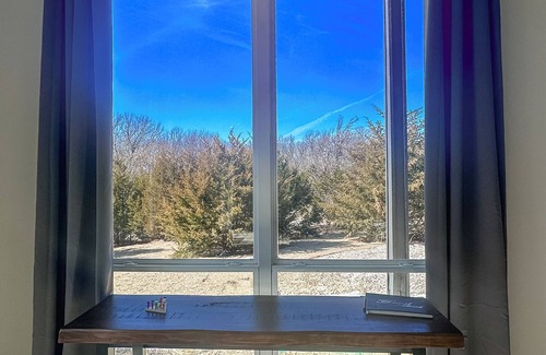 Purcell House | New Yote Cabin with Pool Table & Fireplace, 18 Minutes South of Norman