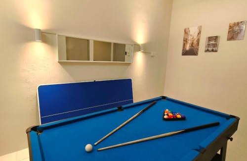 Kluang House | Newcastle Seri Impian Snooker Ping Pong Neflix