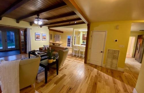 Las Vegas House | Newer Ranch with Pool and Hot Tub near the Strip and Freemont street.