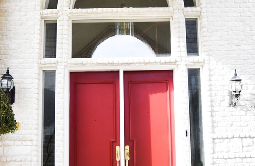 DeSoto House | NEWHOUSE MANSION DALLAS TOP 10 Vacation Rental n POOL and SPAn3 Acres Of Land