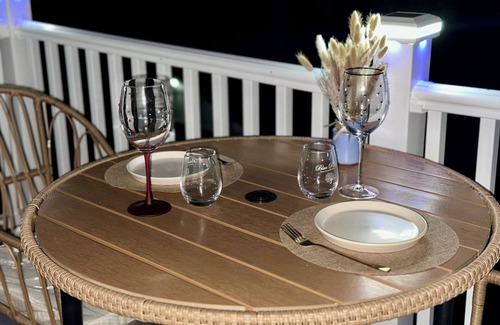 Tobyhanna House | NEW🤎La Cabana🤎 with Indoor HotTub, Dual Shower & GameRoom
