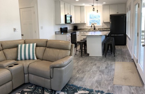 Carova Beach House | Newly Built 2019 Vacation Oasis- Enjoy 4WD Beaches & Wild Horses