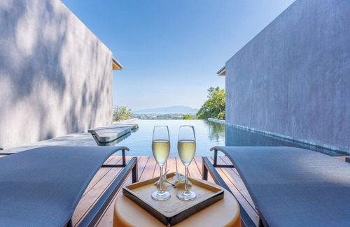Chalong Villa | Newly-Built 5BR Hilltop Pool Villa w/Panoramic Chalong Bay Views - Maan Ingfah
